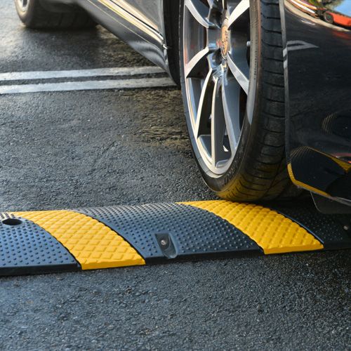 Recycled Rubber Speed bumps for sale